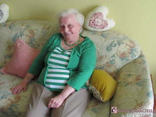 Omageil снимки на баби смучене пишки slideshow: възрастен филм 03